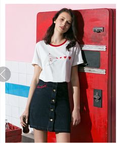 廠家直銷一手貨源 廣州女裝純棉白T低價批發(fā)，覆蓋鞋帽箱包日用品